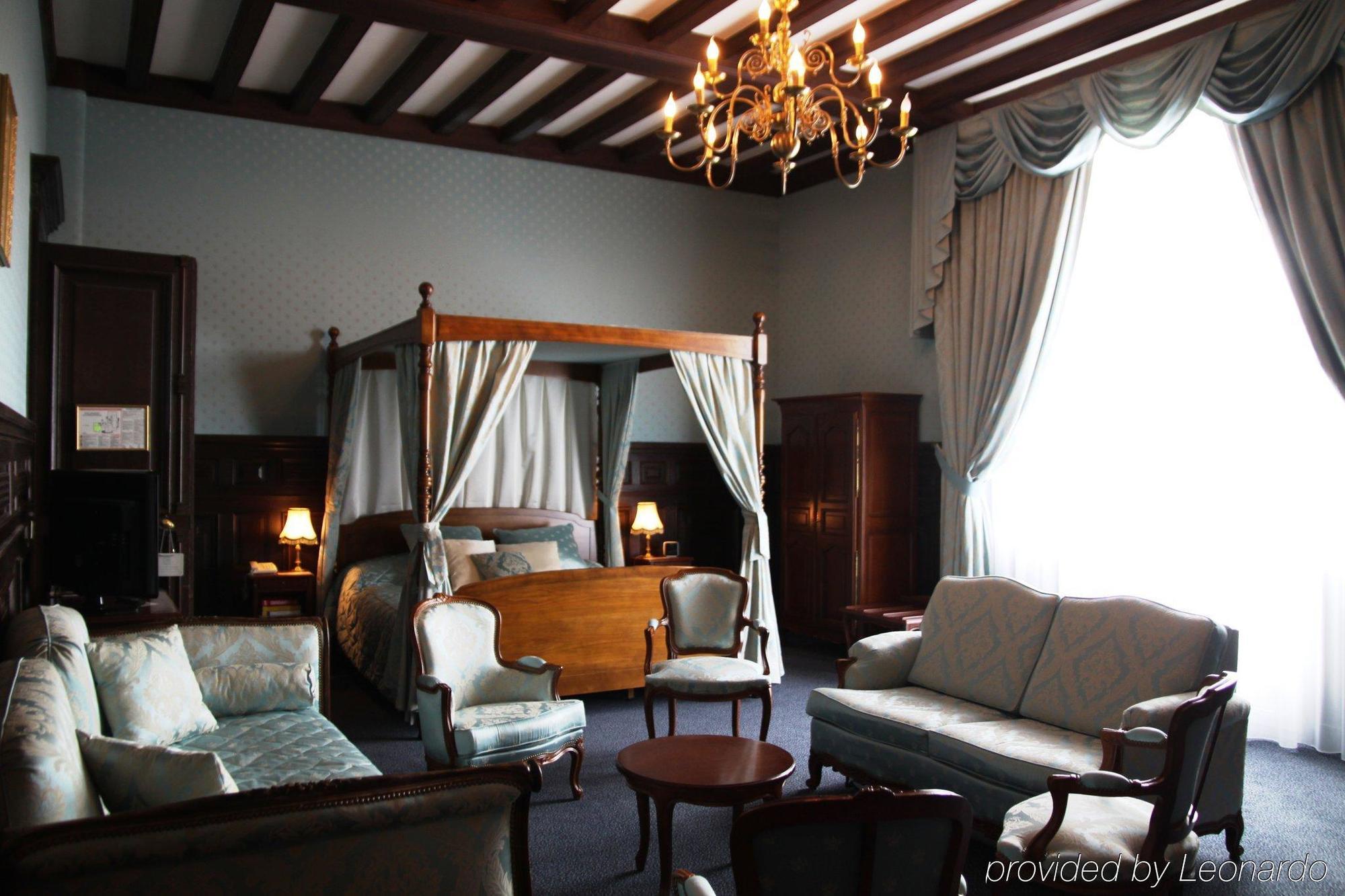 Hotel Chateau Des Bondons Ei 3*