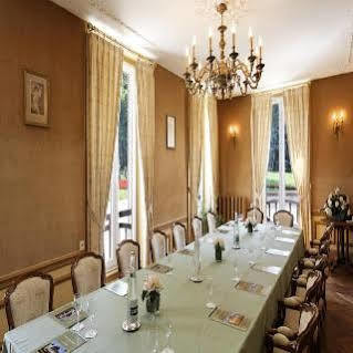 Hotel Chateau Des Bondons Ei 3*